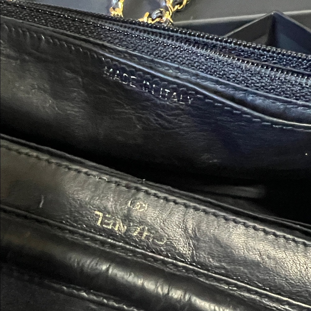 ๐ WOC caviar CC Chanel Black Leather RARE - Picture 12 of 16